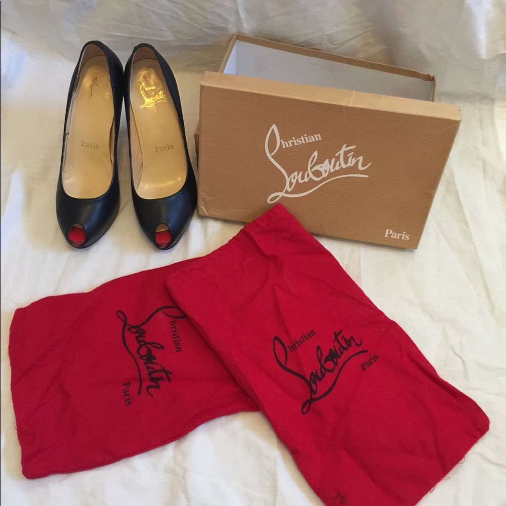 Christian Louboutin Peep Toe Platform Leather Pumps size 38 EUC